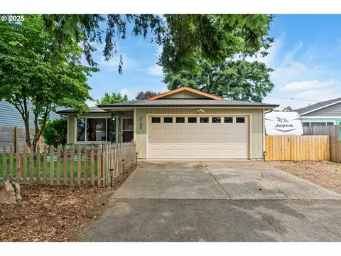 9145 SE Oak St, Portland, OR 97216