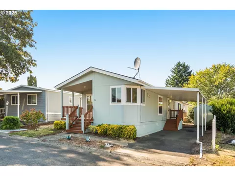 21100 NE Sandy Blvd # 76, Fairview, OR 97024