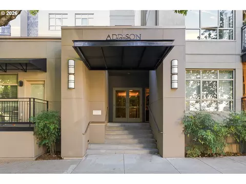 1930 NW Irving St #603, Portland, OR 97209
