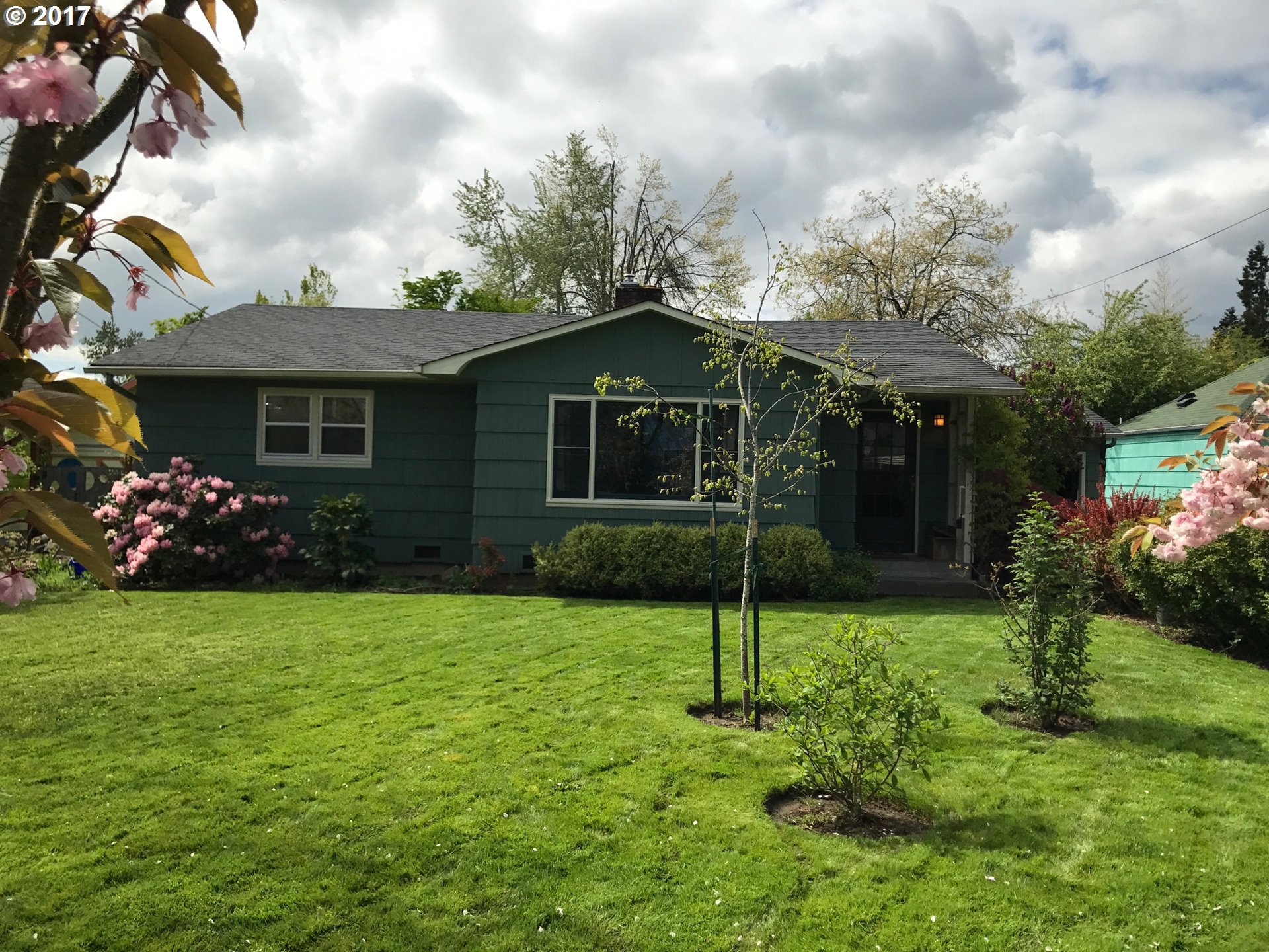 320 E 31st Ave, Eugene, OR 97405 photo 1
