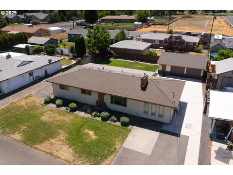 4218 SW Jay Ave, Pendleton, OR 97801