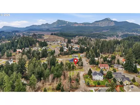 960 NW Angel Heights Rd, Stevenson, WA 98648