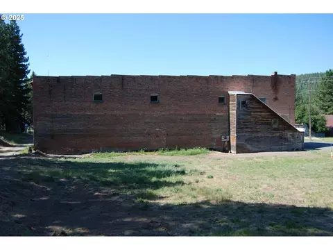 Exterior - Mill St, Sumpter, OR 97877 photo 2 of 5