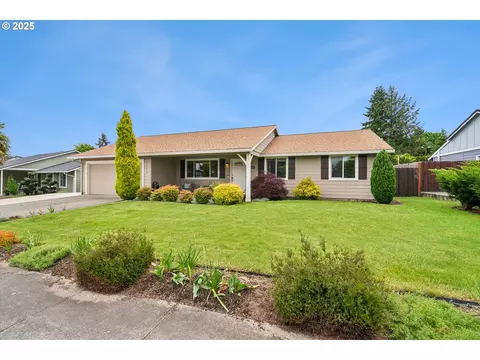 2390 SW Lenore Dr, Beaverton, OR 97003