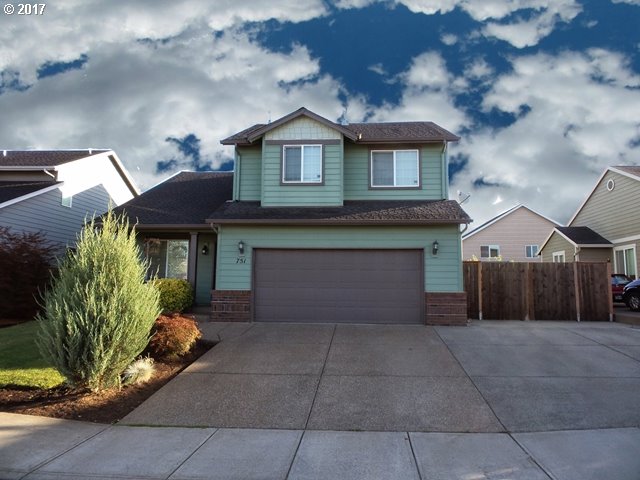751 Kelsey Loop, Molalla, OR 97038 photo 1