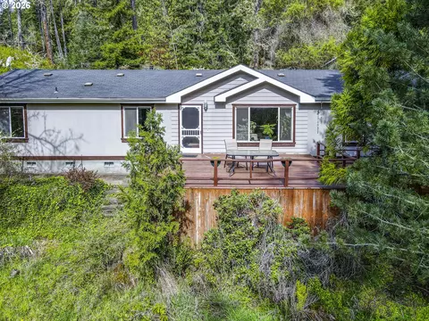 777 Deer Valley Ln, Cottage Grove, OR 97424