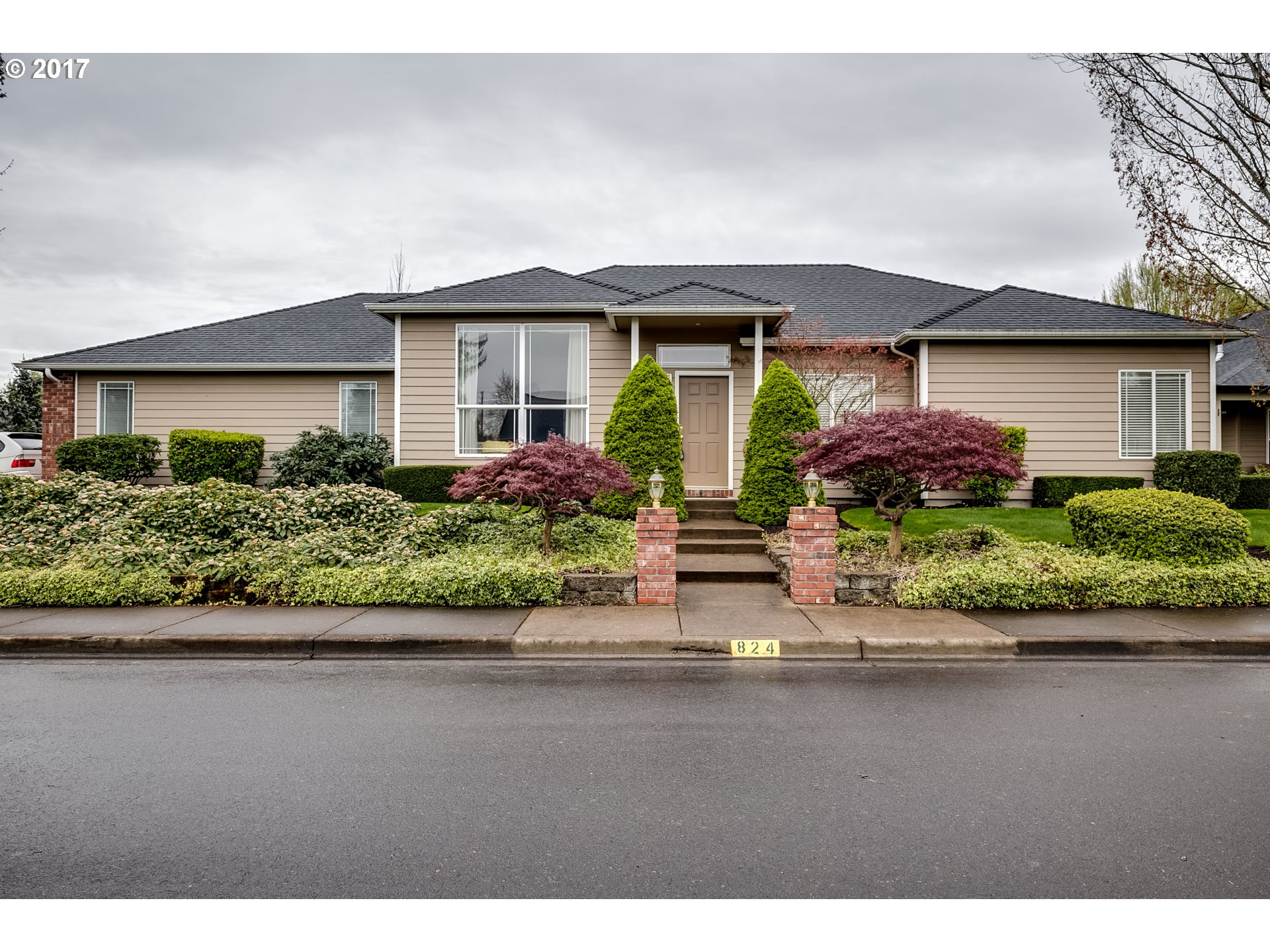 824 Corvette Ln, Eugene, OR 97404 photo 1