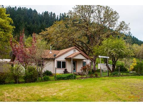 187 Hackett Ln, Riddle, OR 97469 photo 1