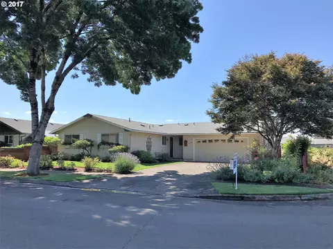 779 V St, Springfield, OR 97477 photo 1