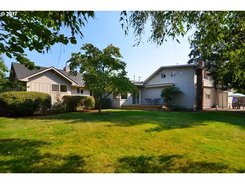 2490 Cal Young Rd, Eugene, OR 97401 photo 1