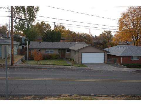 3130 SW Hailey Ave, Pendleton, OR 97801 photo 1