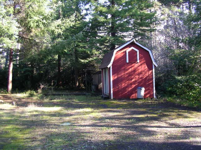 98 Outer Dr, Florence, OR 97439 photo 1