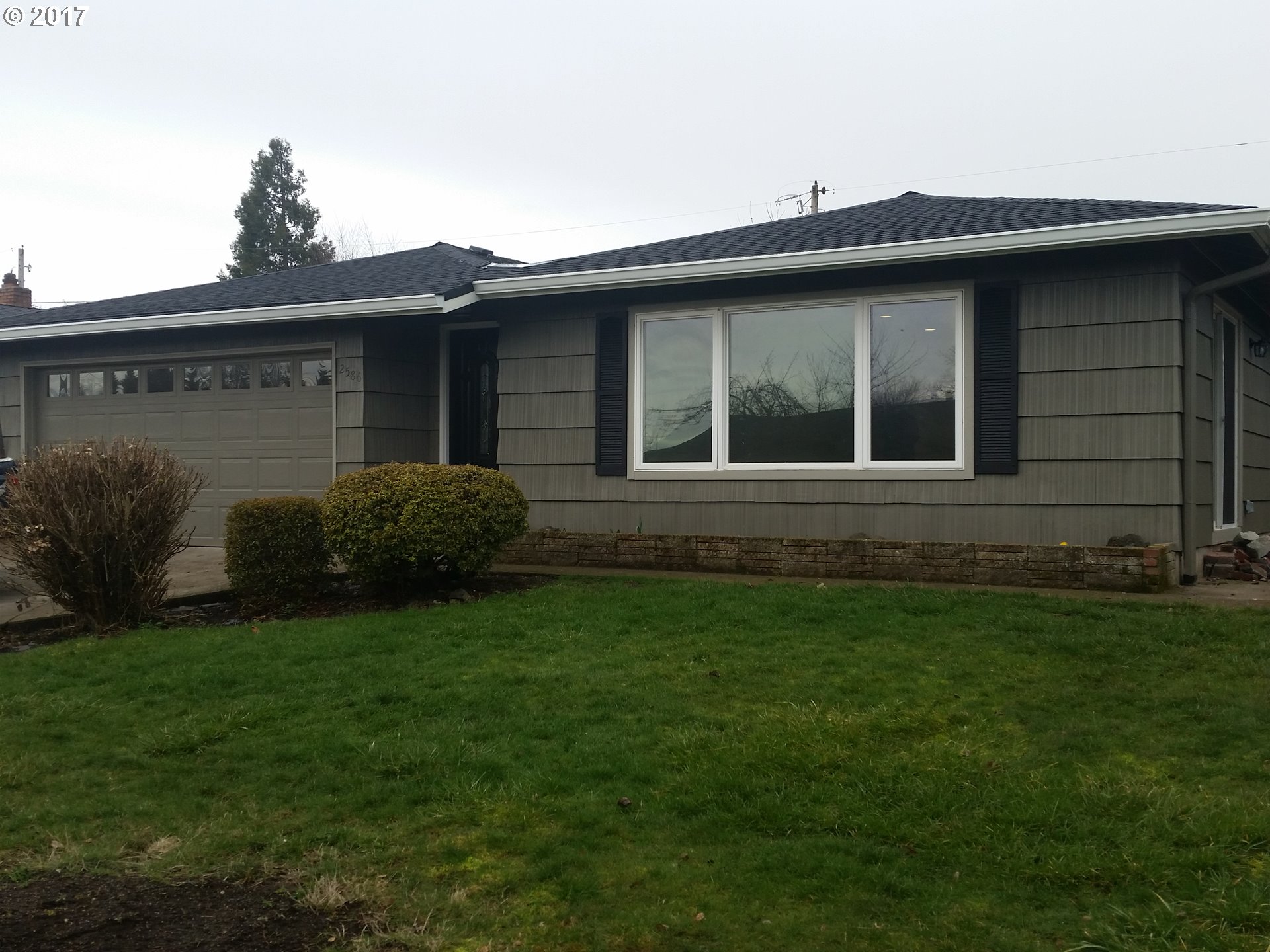 2586 21st St, Springfield, OR 97477 photo 1