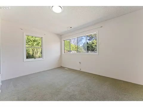 Bedroom - 2360 NE Cleveland Ave, Gresham, OR 97030 photo 1 of 6