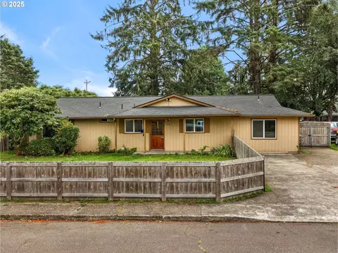 542 NW Date Ave, Warrenton, OR 97146
