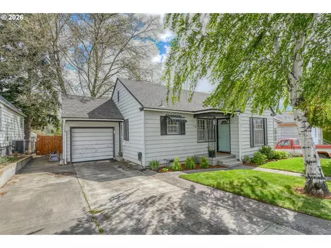 Exterior - 618 NW 9th St, Pendleton, OR 97801 photo 2 of 13