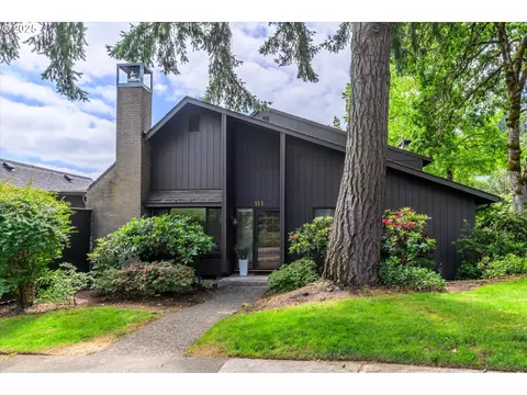 161 Westbrook Way, Eugene, OR 97405