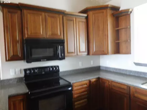 Kitchen - 815 N Main St, Pendleton, OR 97801 photo 3 of 3
