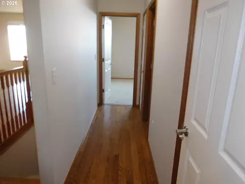 Entry Way - 815 N Main St, Pendleton, OR 97801 photo 2 of 2