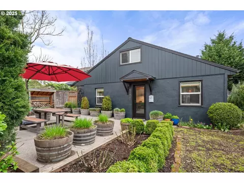 6133 NE 9th Ave, Portland, OR 97211