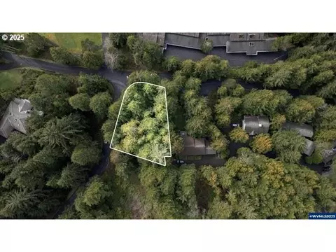 481 Lookout Dr, Gleneden Beach, OR 97388