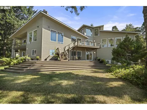 94270 Mound Way, Gold Beach, OR 97444