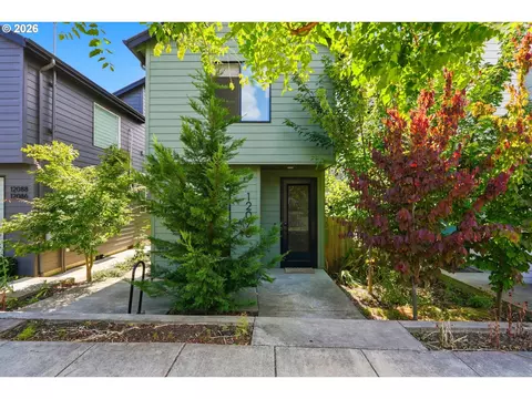 12078 SE Pine St, Portland, OR 97216