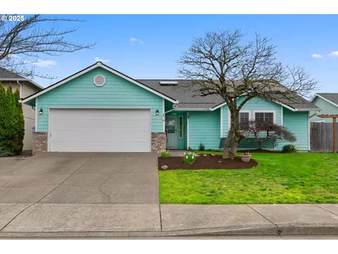 1431 Meadowlawn Pl, Molalla, OR 97038