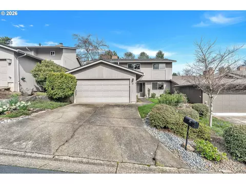 17 Britten Ct, Lake Oswego, OR 97035