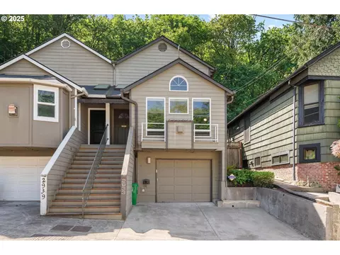 2933 SW 4th Ave, Portland, OR 97201