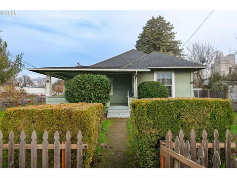 211 Monroe St, Eugene, OR 97402