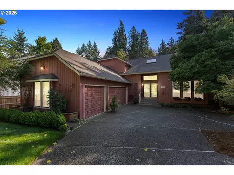 10332 SW 14th Dr, Portland, OR 97219
