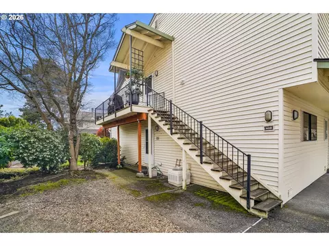468 N Hayden Island Dr #107, Portland, OR 97217