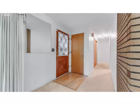 Entry Way - 2844 Maranta St, Eugene, OR 97404 photo 1 of 3