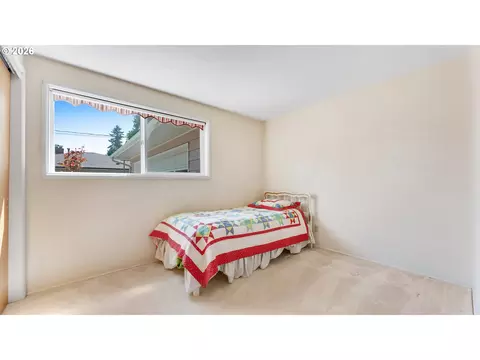 Bedroom - 2844 Maranta St, Eugene, OR 97404 photo 1 of 6