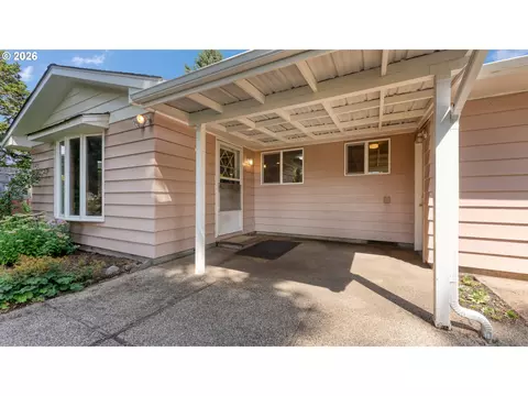 Exterior - 2844 Maranta St, Eugene, OR 97404 photo 4 of 7