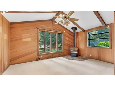 Living - 2844 Maranta St, Eugene, OR 97404 photo 6 of 7