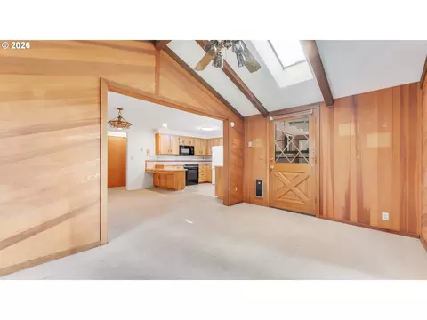 Living - 2844 Maranta St, Eugene, OR 97404 photo 7 of 7