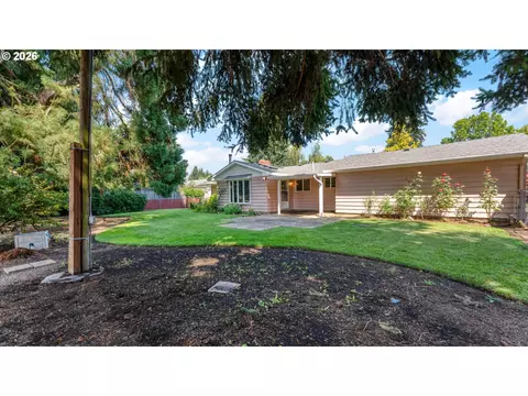 Exterior - 2844 Maranta St, Eugene, OR 97404 photo 6 of 7