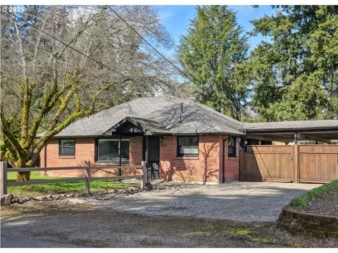 4011 SE Willamette Dr, Milwaukie, OR 97267
