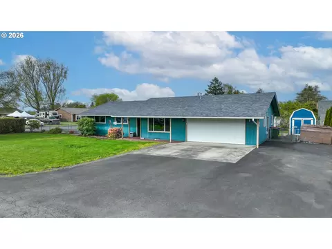 235 W Harbor St, Warrenton, OR 97146