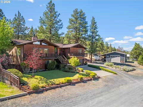 208 Adam Dr, Canyon City, OR 97820