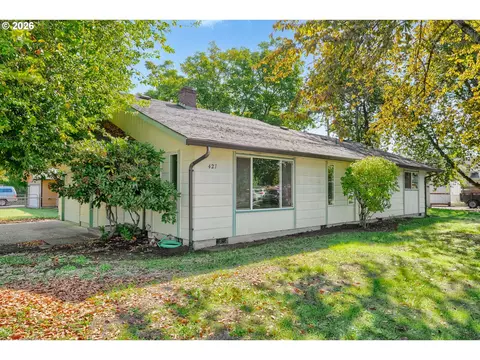 Exterior - 427 Colt Dr, Eugene, OR 97401 photo 2 of 8