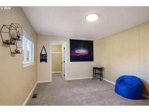450 Hunsaker Ln, Eugene, OR 97404 photo 28