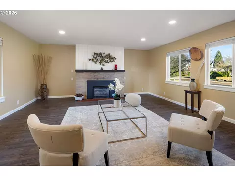 450 Hunsaker Ln, Eugene, OR 97404 photo 6
