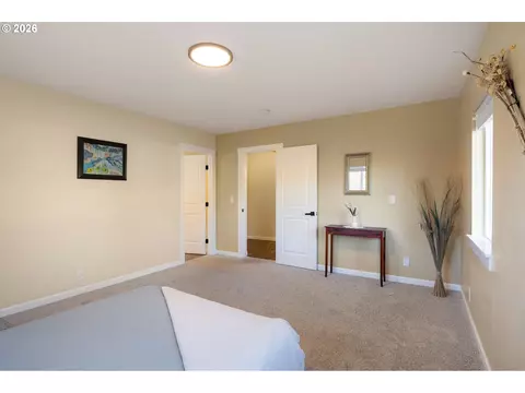 450 Hunsaker Ln, Eugene, OR 97404 photo 24