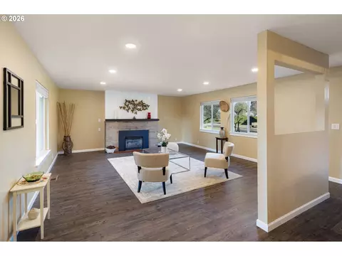 450 Hunsaker Ln, Eugene, OR 97404 photo 8