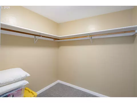 450 Hunsaker Ln, Eugene, OR 97404 photo 20