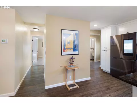 450 Hunsaker Ln, Eugene, OR 97404 photo 16