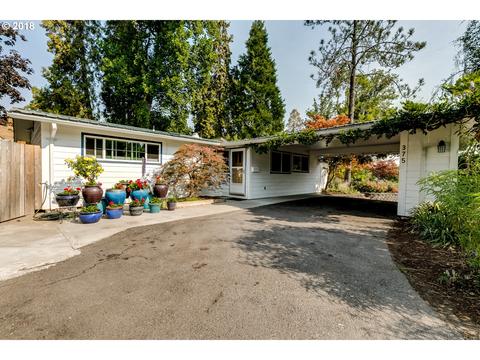 375 E 46th Ave, Eugene, OR 97405 photo 1